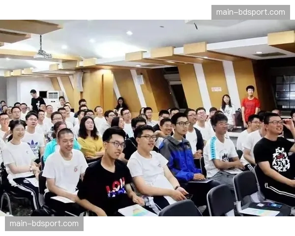 北京大学开设“乒乓球运动与科学”通选课,吸引各专业学生报名